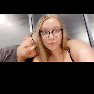 Meet your Posher, Savanah